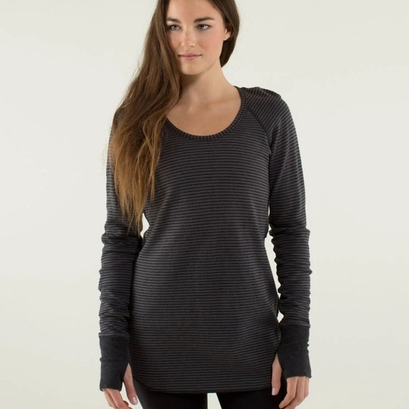 Lululemon Women's L Grey Stripe REVERSIBLE Open Your Heart Long Sleeve - Picture 1 of 6